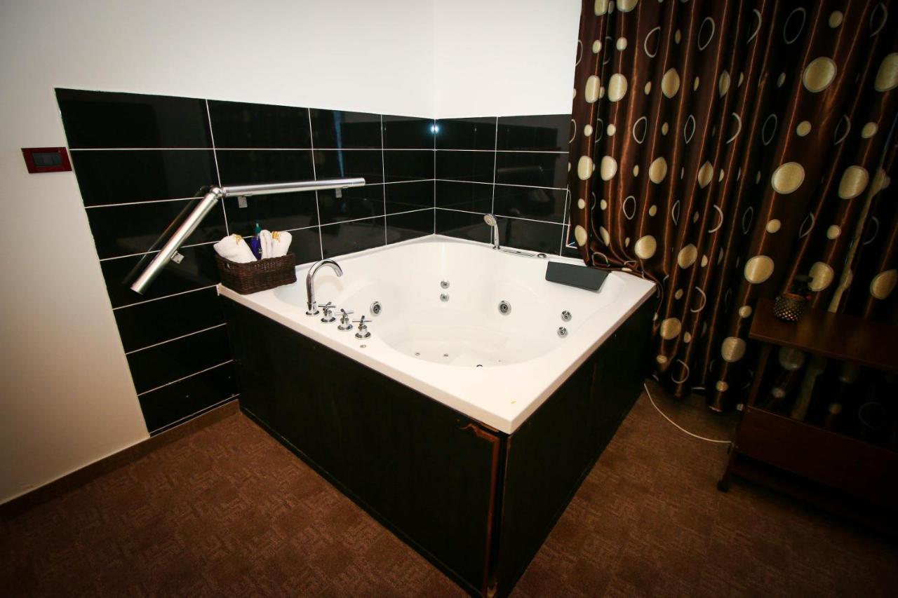 Karma Luxury Room Bukarest Kültér fotó